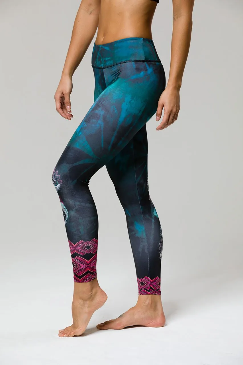 Onzie Mystic Graphic Midi Legging