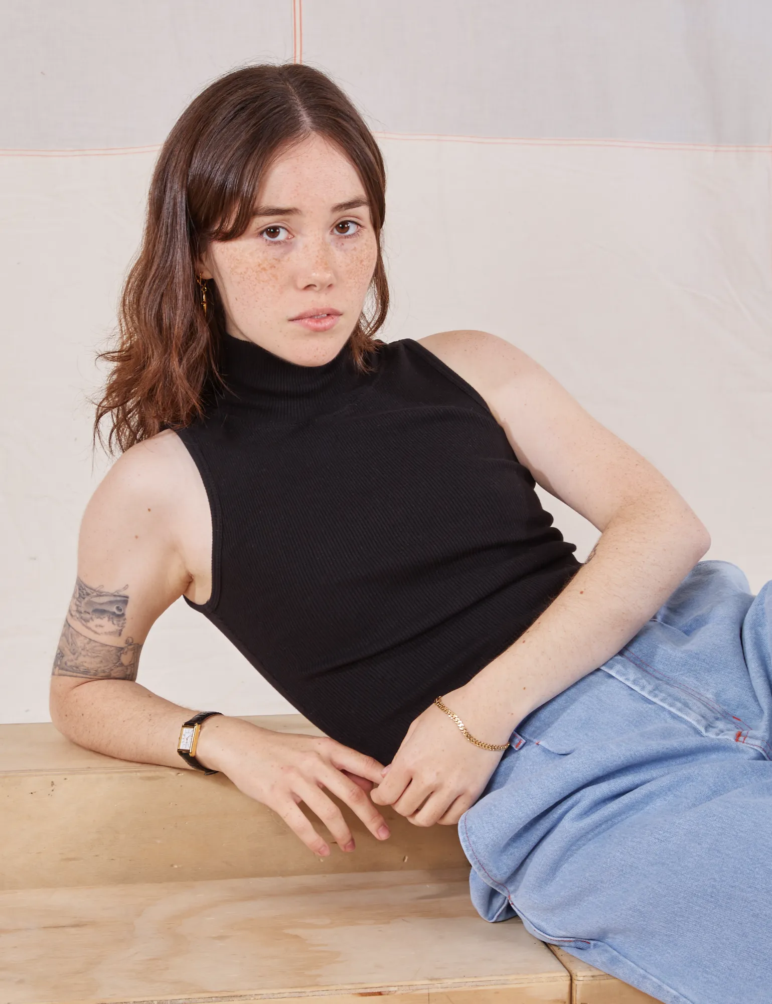 Sleeveless Essential Turtleneck - Basic Black