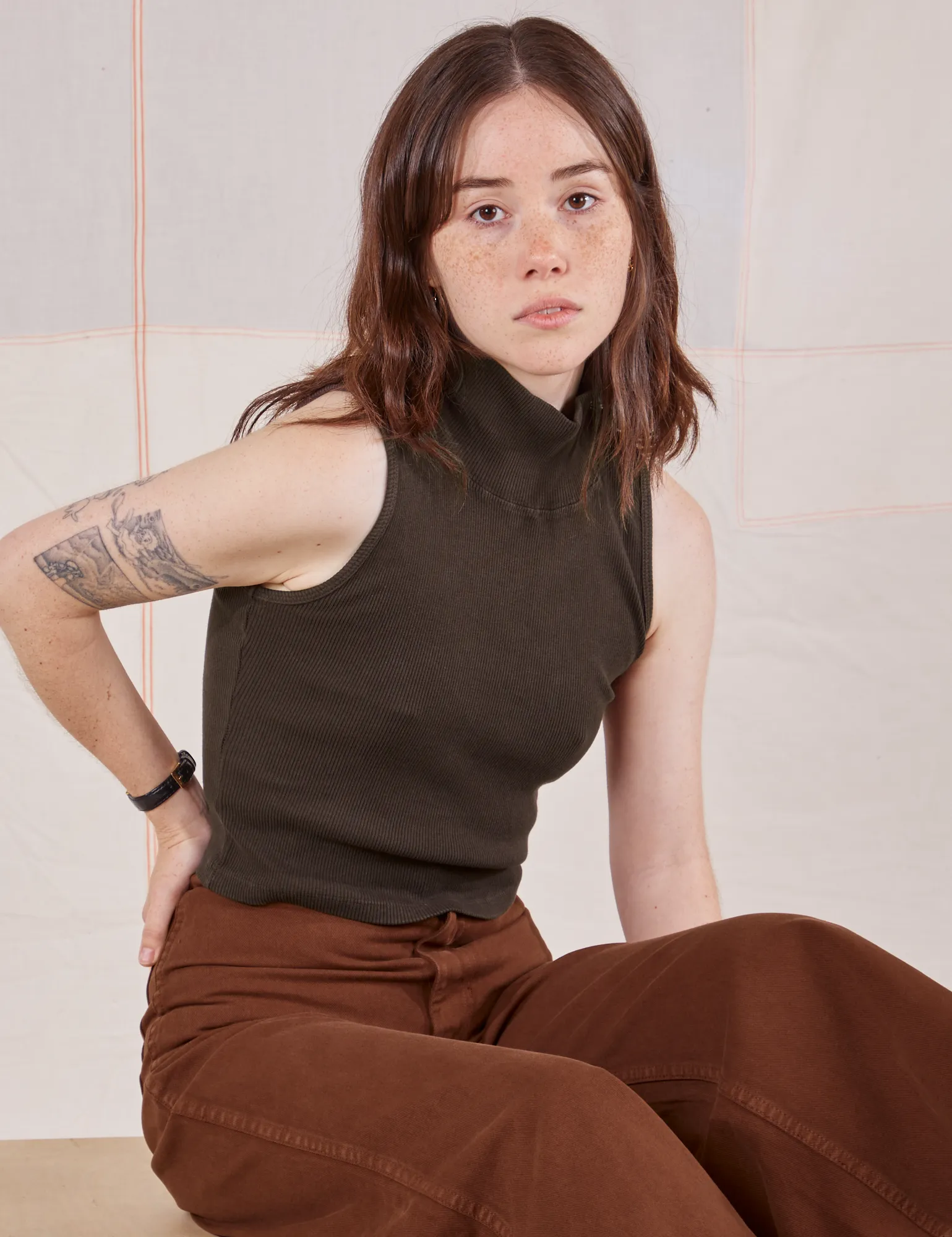 Sleeveless Essential Turtleneck - Espresso Brown