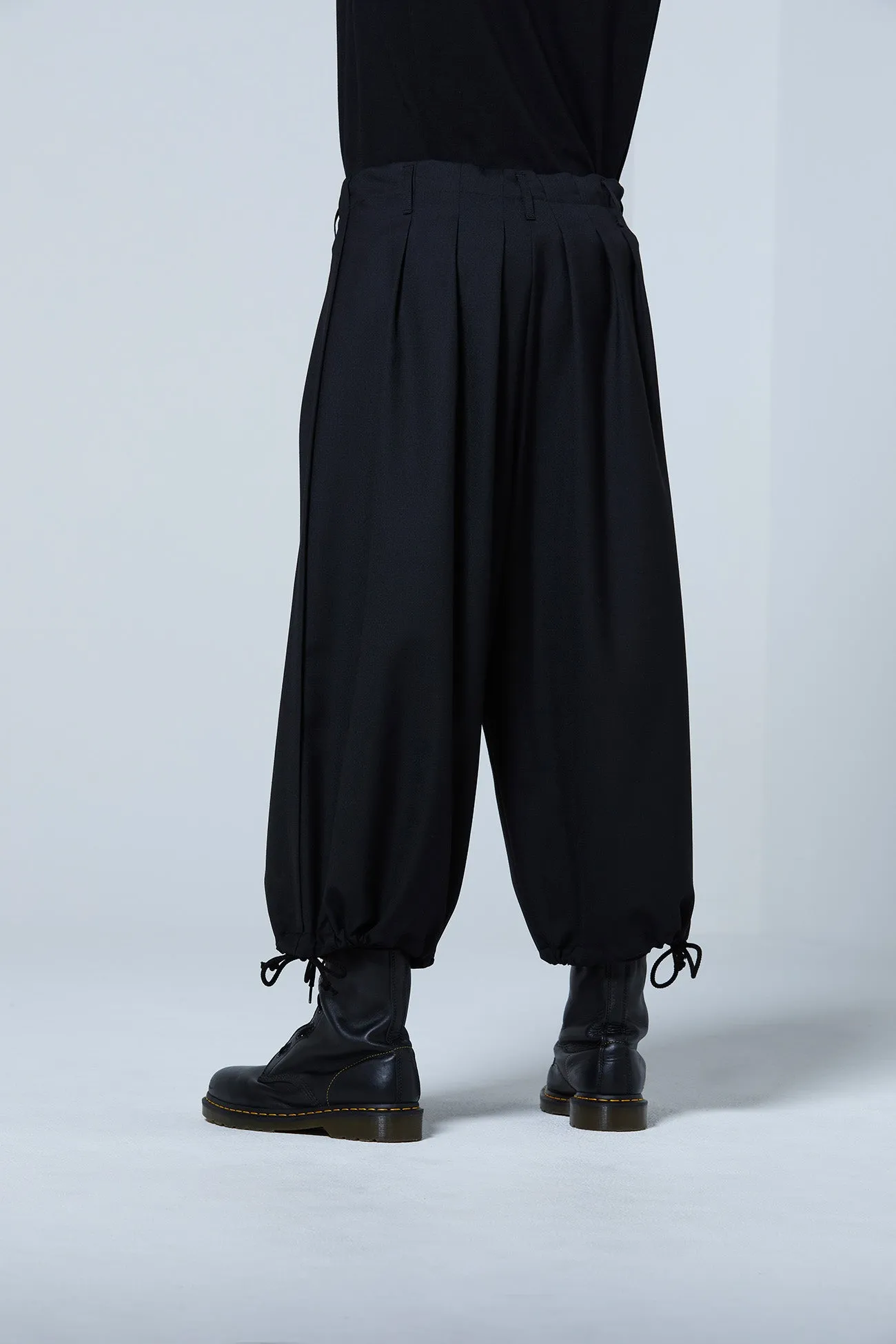 WOOL/POLYESTER GABARDINE BALLOON PANTS