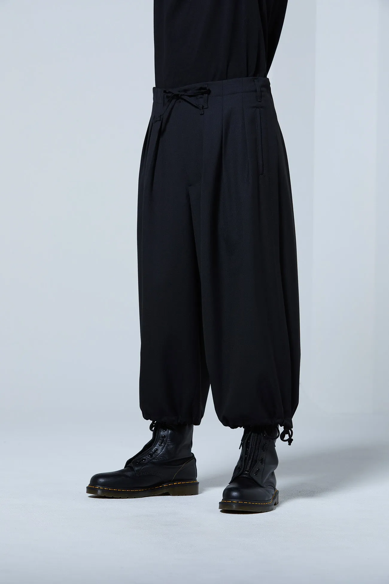 WOOL/POLYESTER GABARDINE BALLOON PANTS